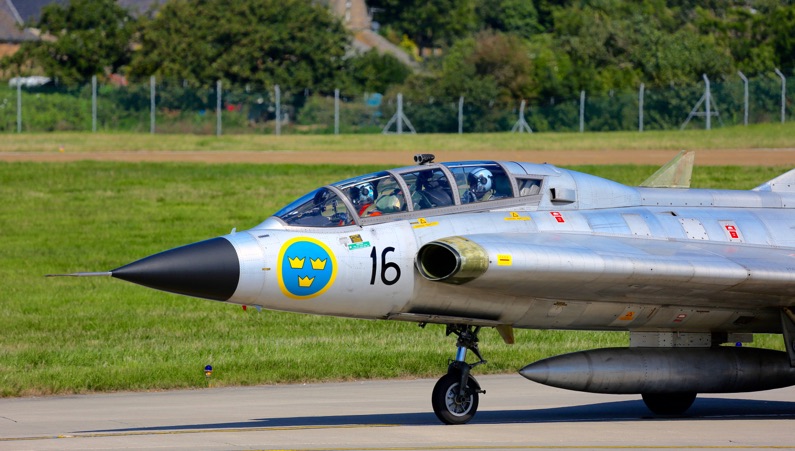 Saab 35 Draken pilots